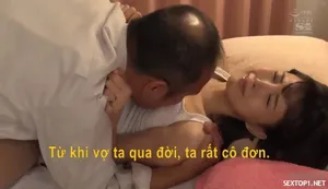 Y tá tóc vàng bị ông già làm tình