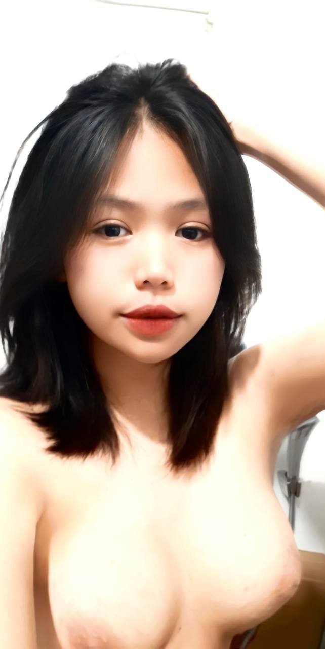 Phang em mình dây mặt dâm xuất tinh vào trong